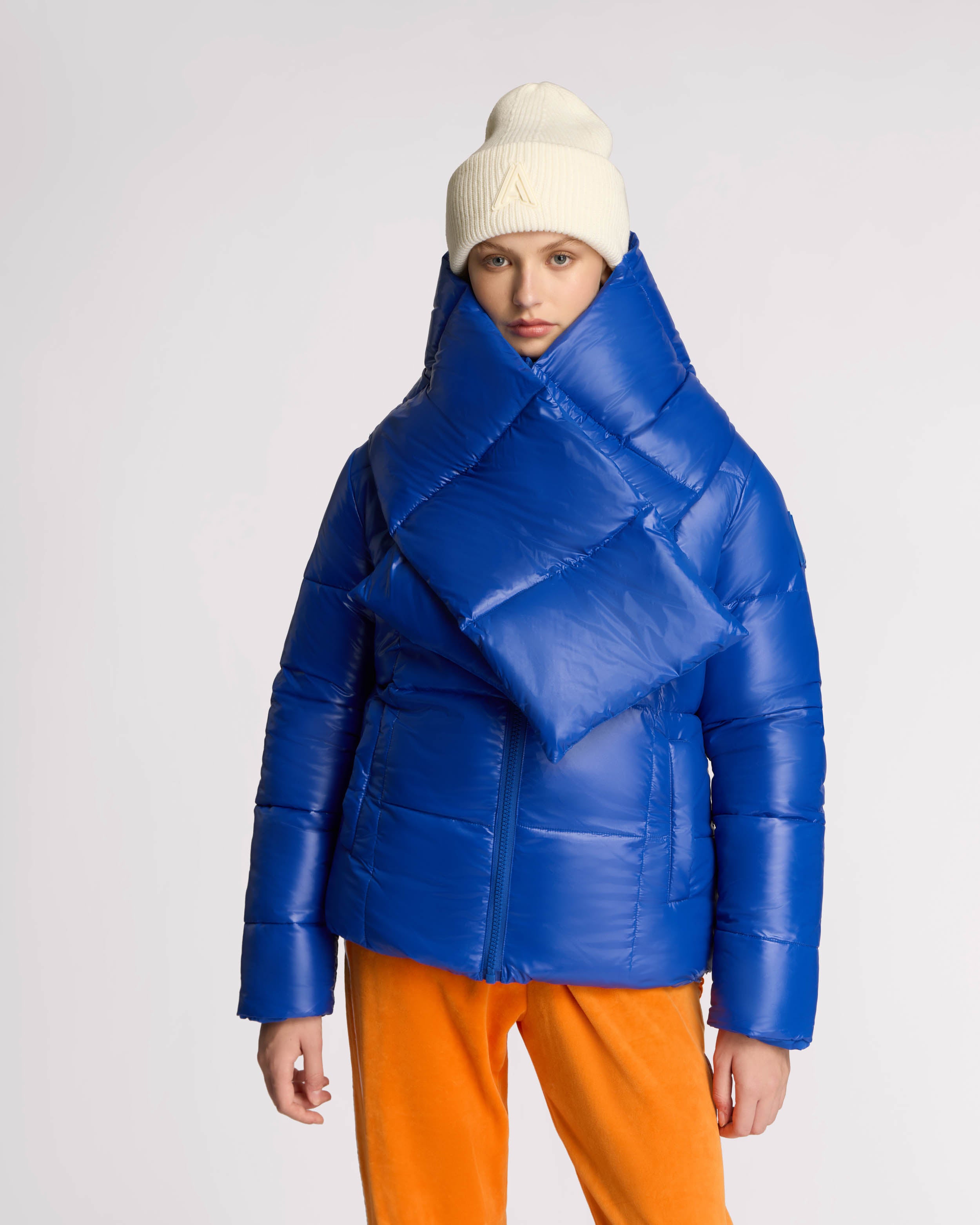 Manteau Matelassé Réversible 2-en-1 Winekka avec écharpe Surdimensionnée Amovible