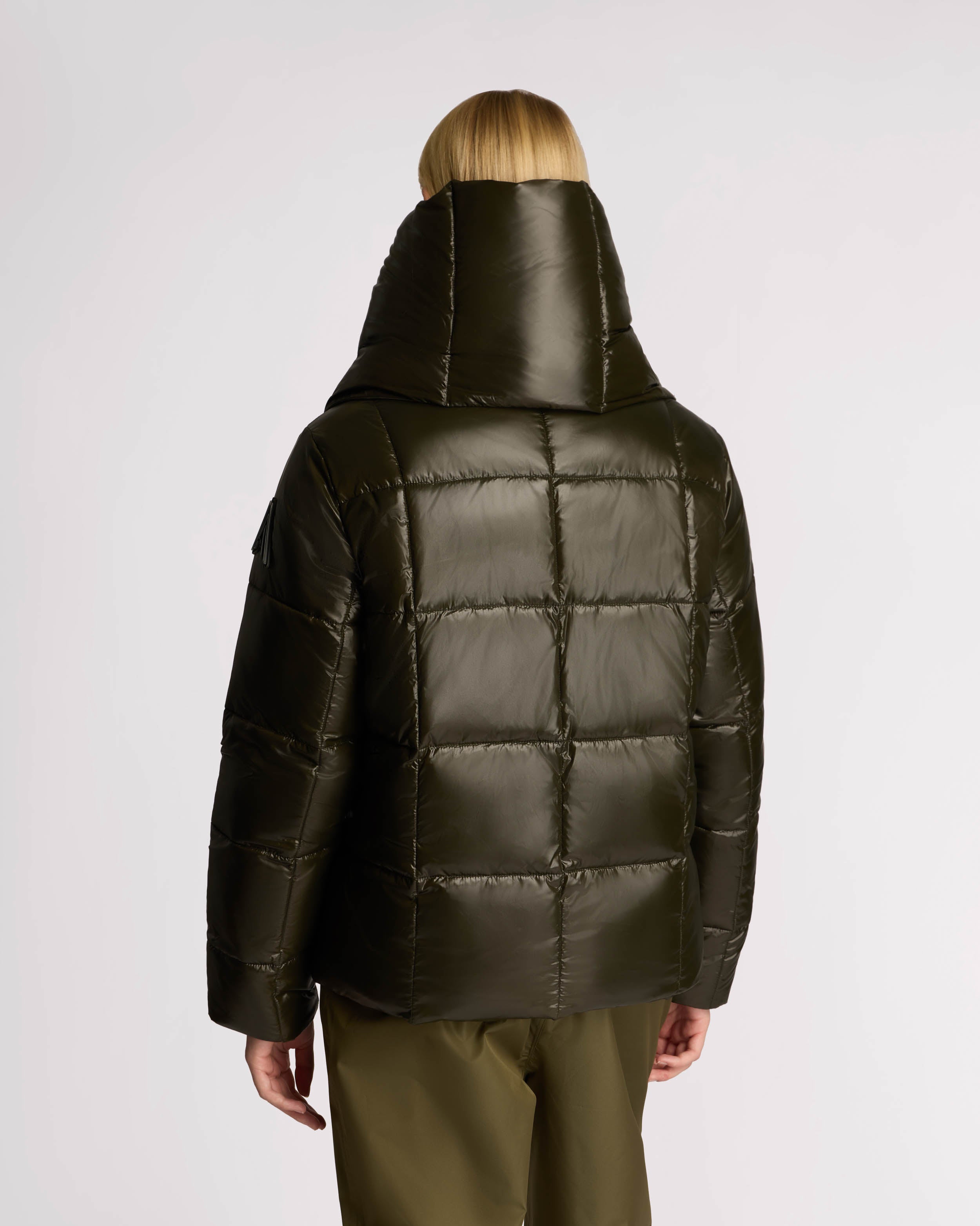 Manteau Matelassé Réversible 2-en-1 Winekka avec écharpe Surdimensionnée Amovible