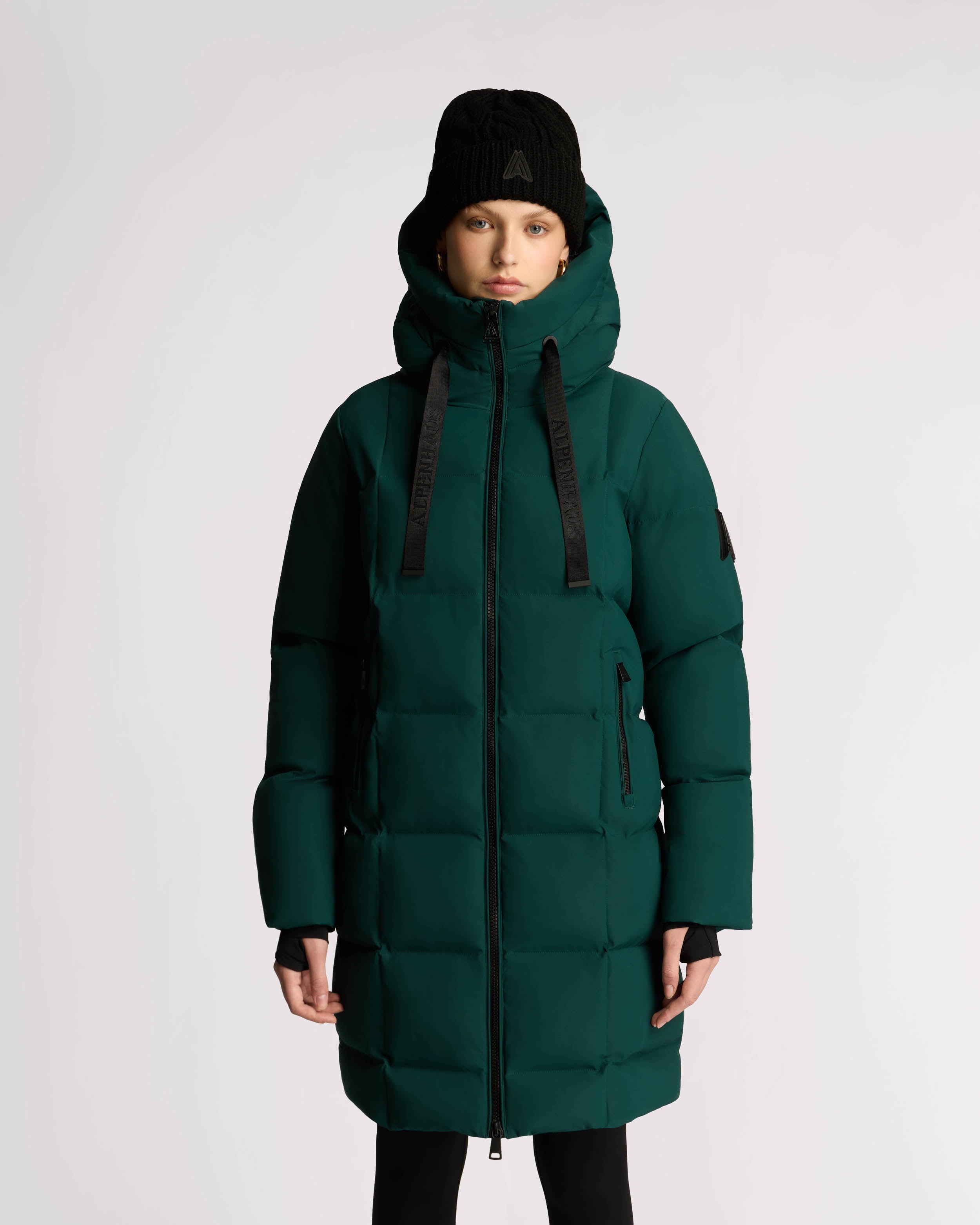 Cluze Mid-Length Puffer with Square Quilting