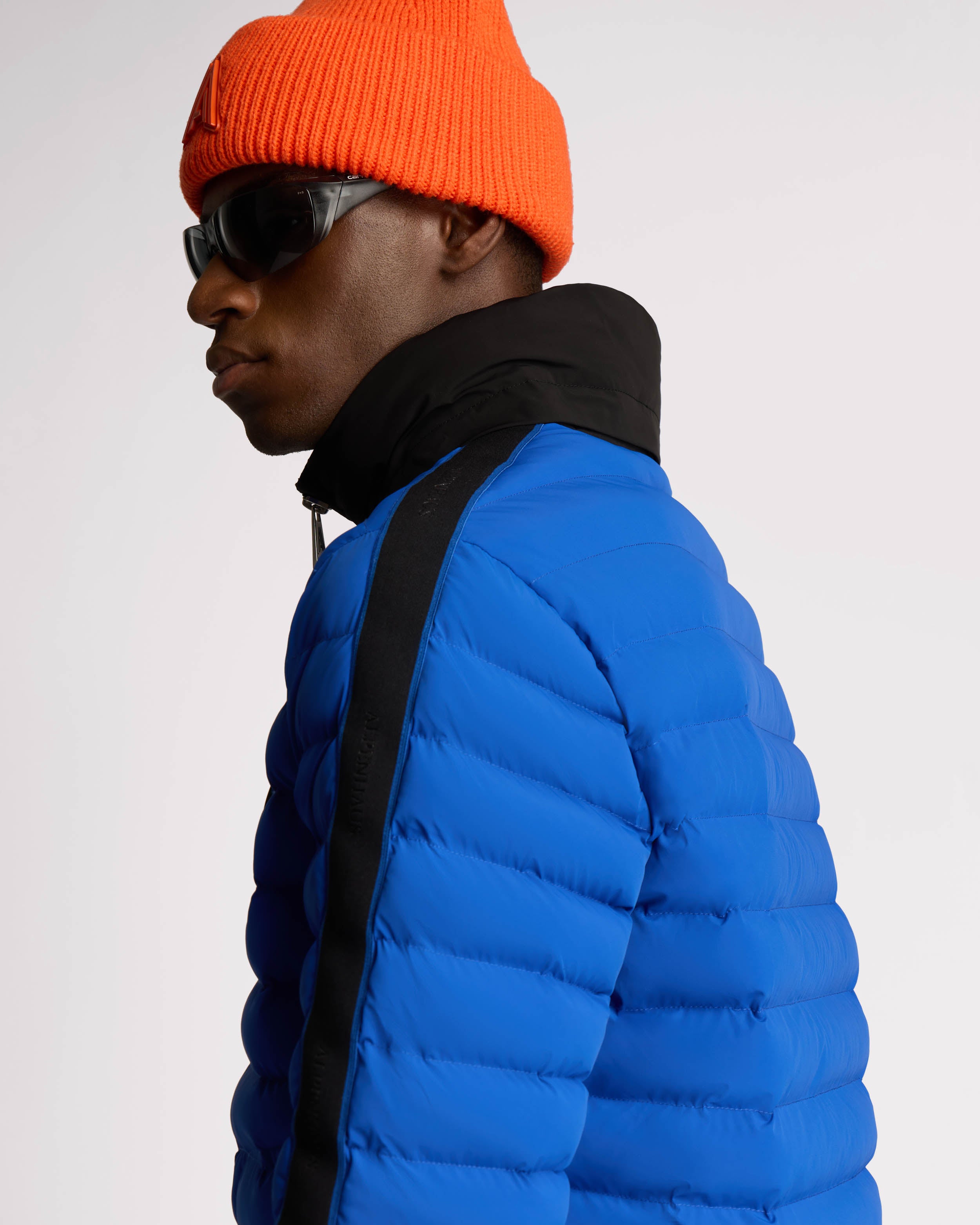 Uriage Lightweight Bomber Puffer with Removable Hood