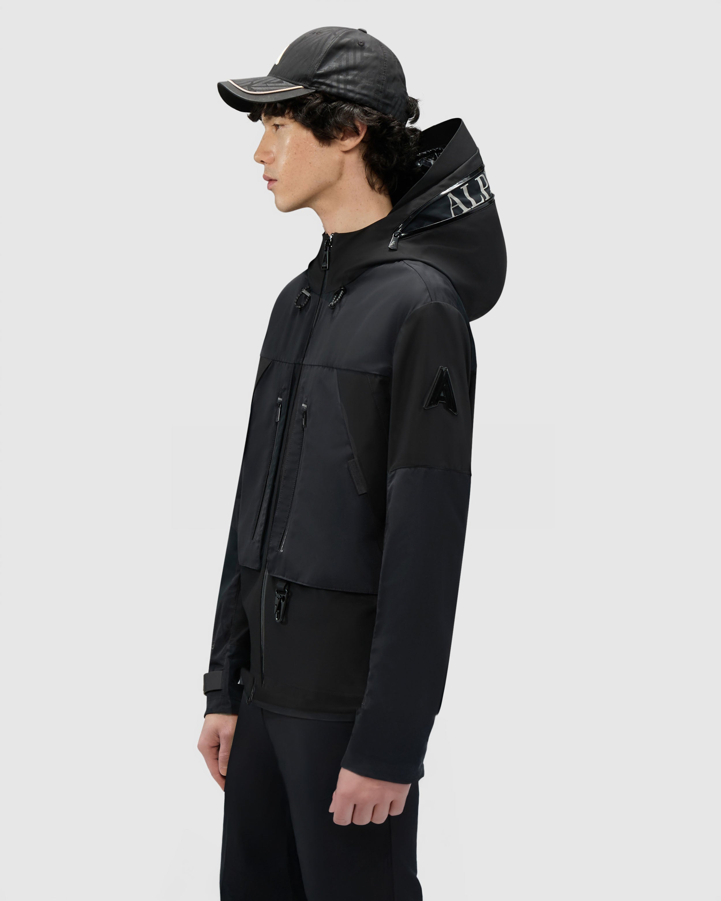 Vallandry Windbreaker with Extendable Hood