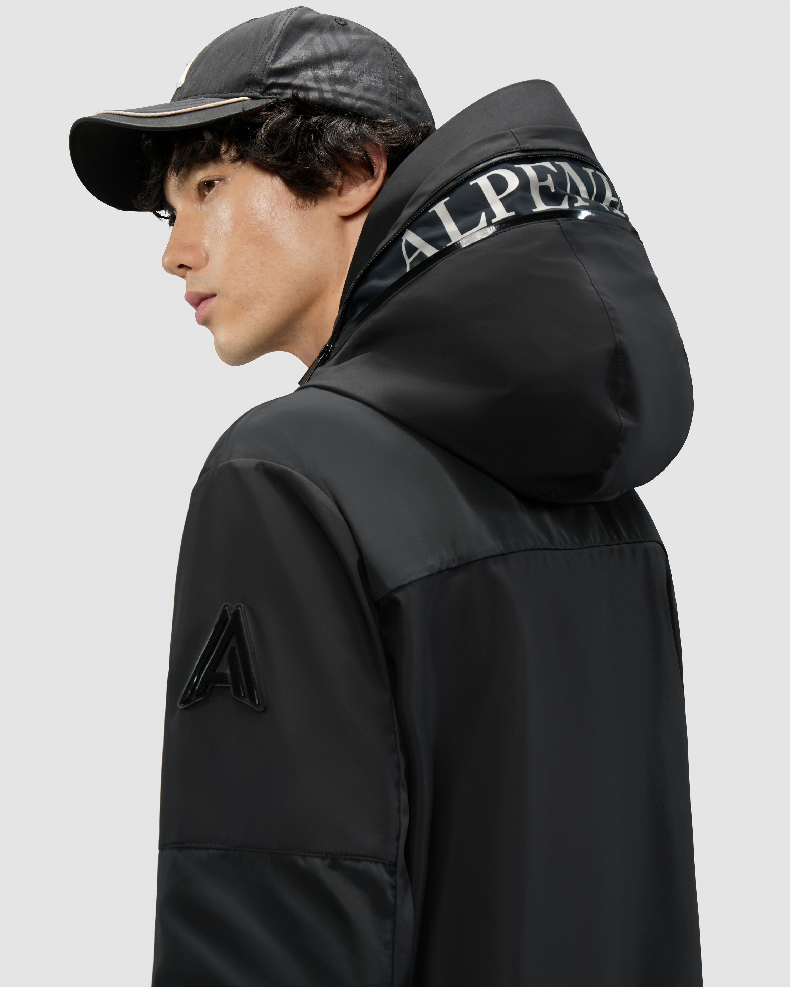 Vallandry Windbreaker with Extendable Hood