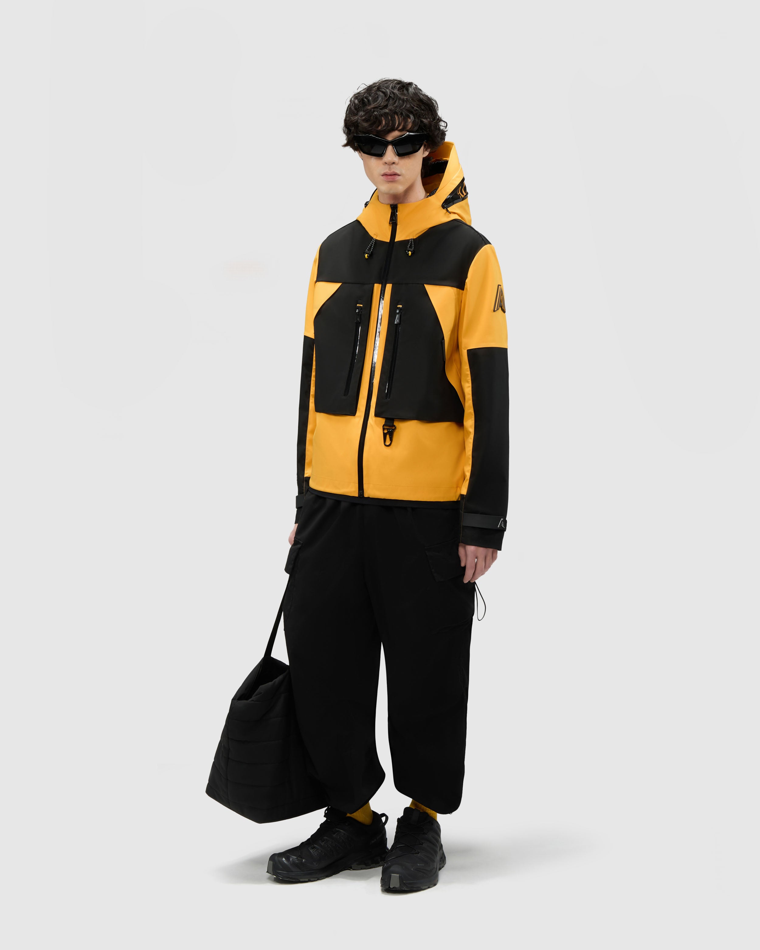 Vallandry Windbreaker with Extendable Hood