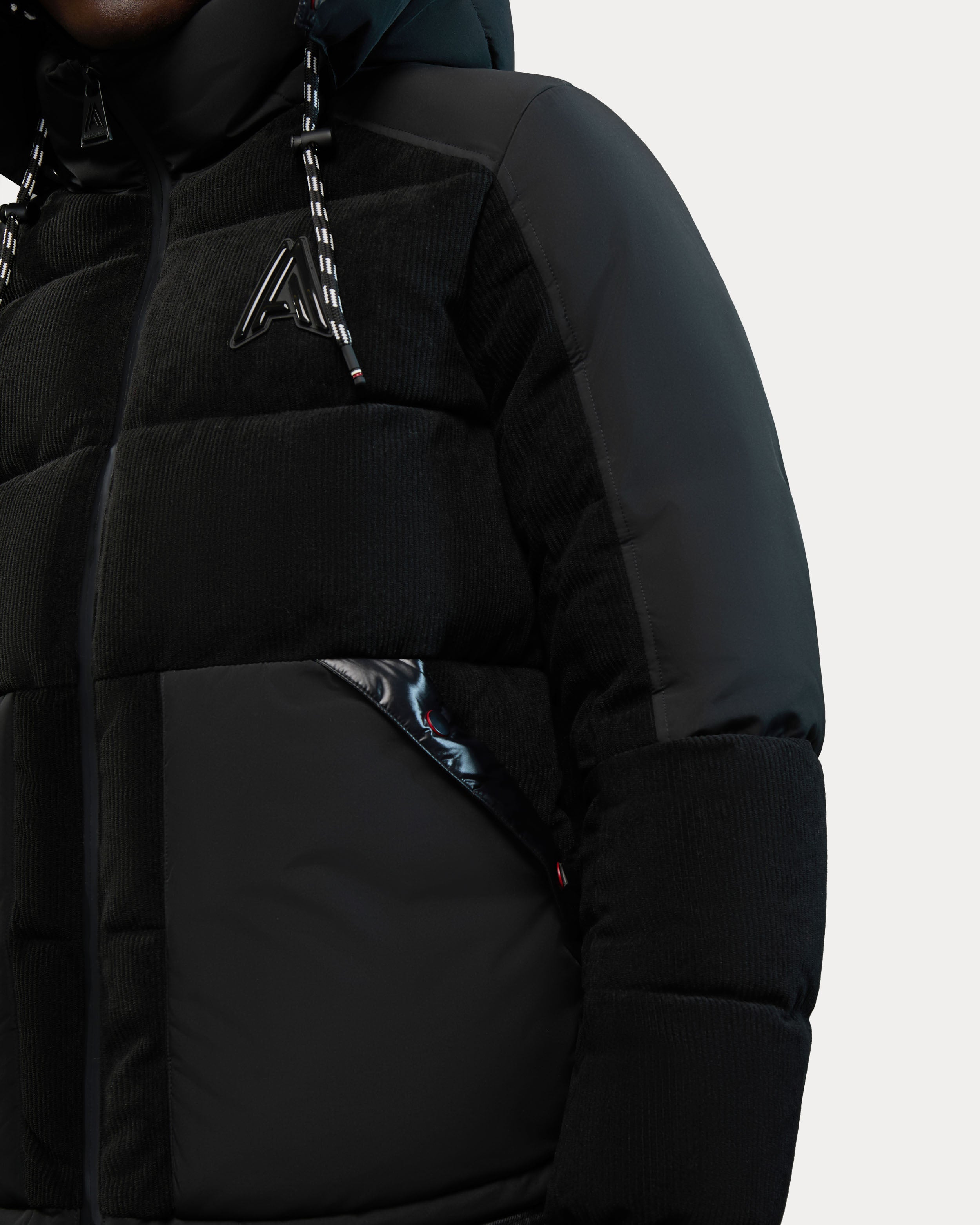 Chamonix Veste Bouffante en Velours Côtelé avec Details Contrastés pour Hommes 