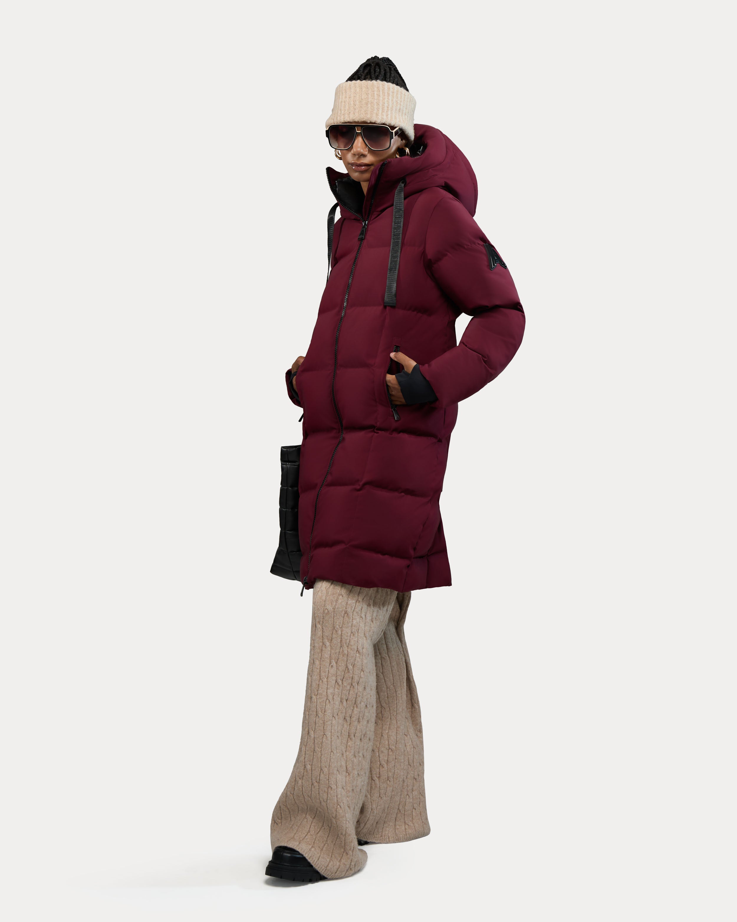 Cluze Mid-Length Puffer with Square Quilting