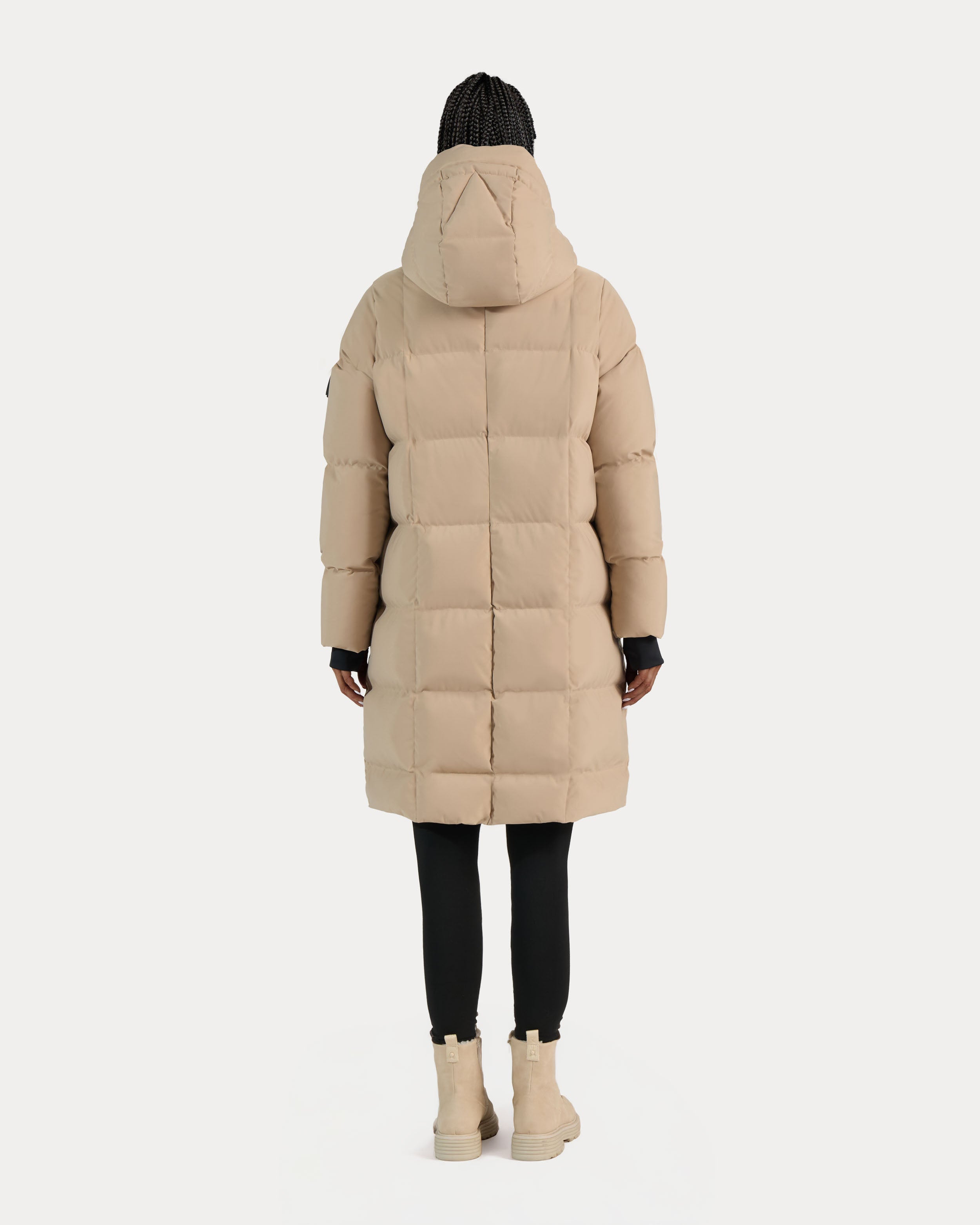 Cluze Mid-Length Puffer with Square Quilting